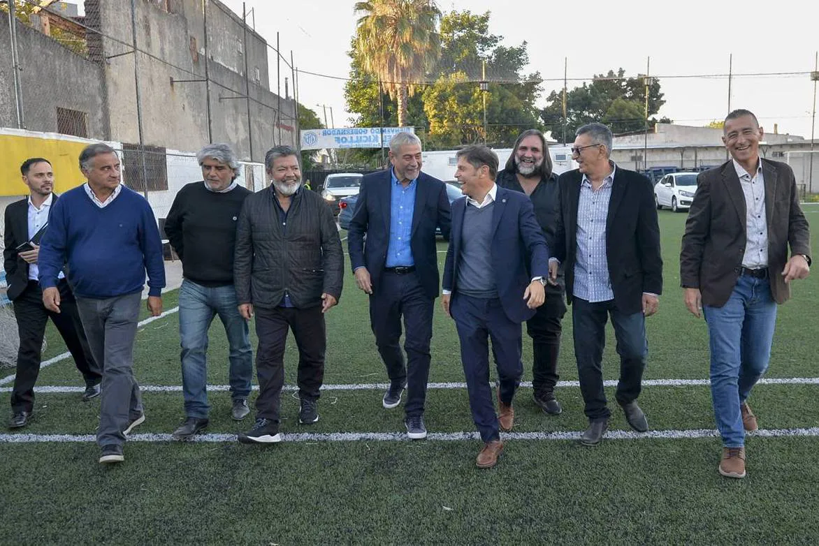 Kicillof suma respaldo obrero en plena interna del PJ