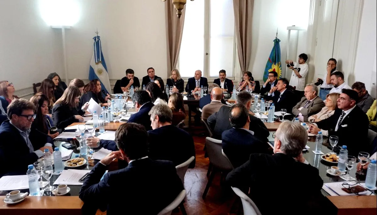 La Junta Electoral bonaerense se reunió con legisladores por los plazos electorales