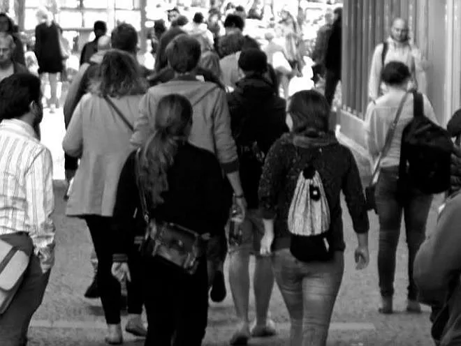 Gente caminando