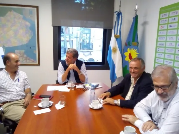 ¿De qué habló Elustondo con Ezcurdia?