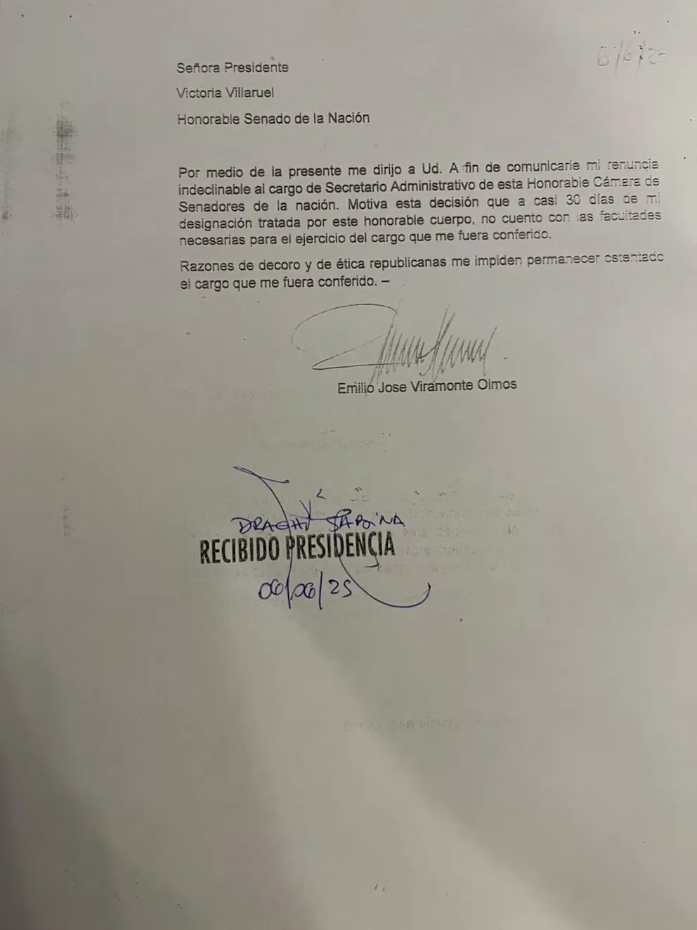 Renuncia en el Senado Carta