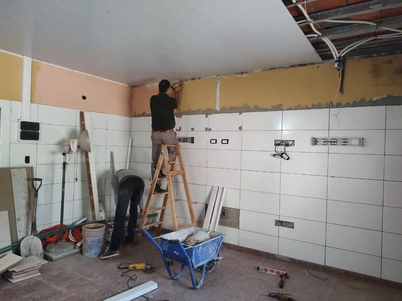 Obra cordón rojas 4