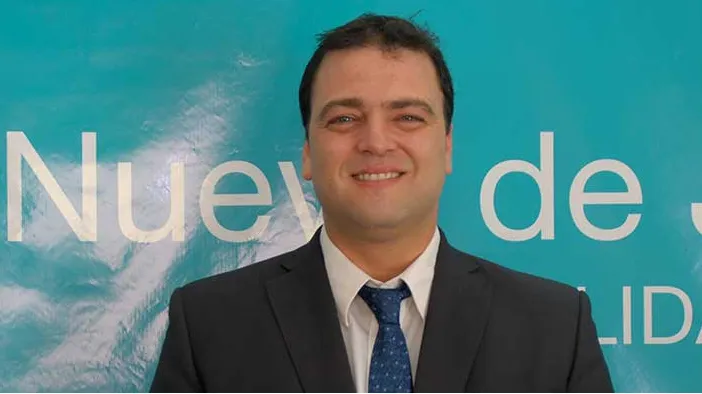 El candidato a intendente Esteban anotó algunas materias pendientes de la gestión Barroso