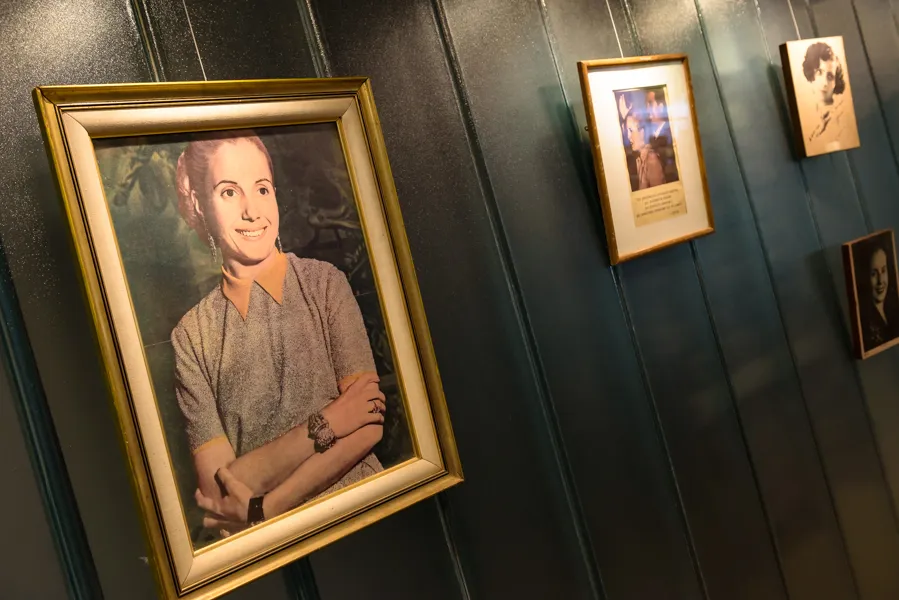 El diputado Escudero promueve una exposición de arte sobre Evita