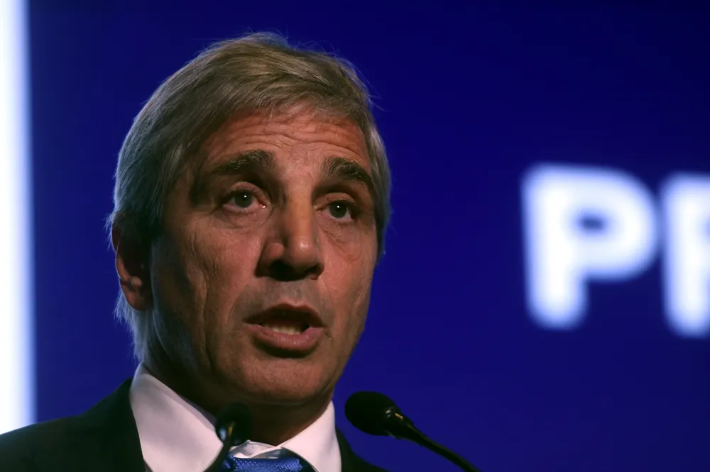Luis Caputo.