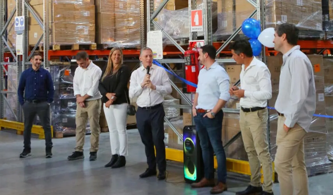 Gray participó del evento de inauguración del nuevo centro de distribución de Bidcom Logistic