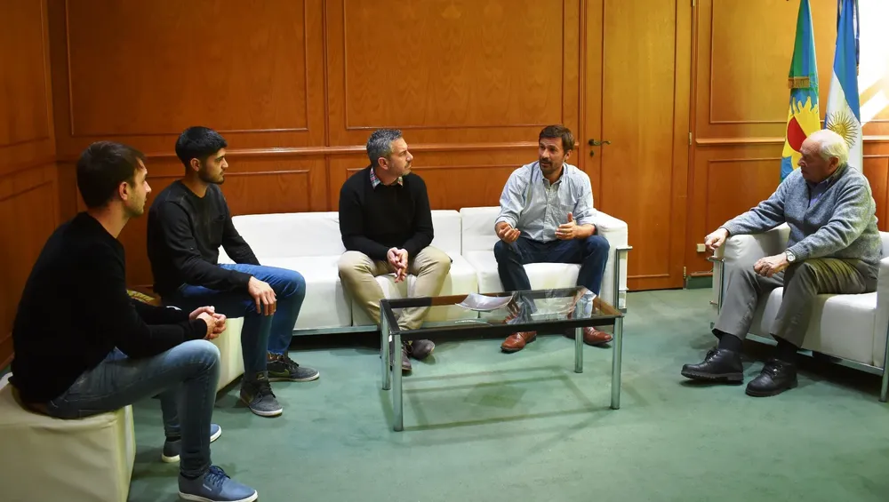 Álvarez, intendente de Tres Lomas, anunció la instalación de un aula de robótica