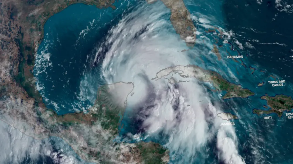 El huracán Helene se intensifica: Florida en alerta máxima