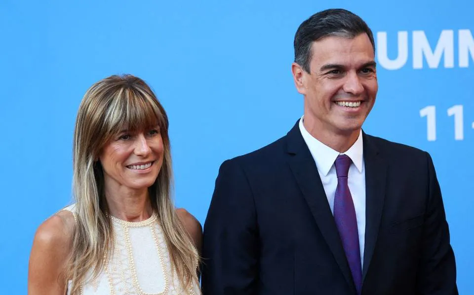 Pedro Sánchez y su esposa Begoña Gómez.