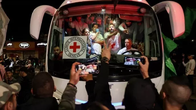 Hamas liberó a otros cuatro rehenes de nacionalidad argentina