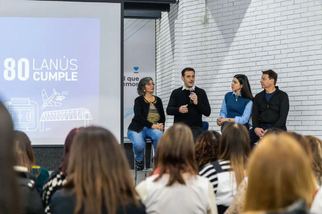 Álvarez participó de la presentación de Nuestro barrio, nuestro mapa