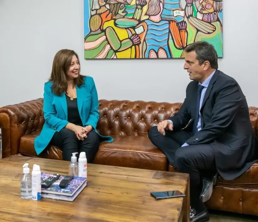 Massa sigue sumando pronunciamientos de extrapartidarios a favor de su candidatura para el balotaje