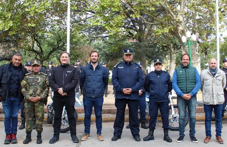 Suipacha recibió nuevos patrulleros y mantuvo reuniones clave en seguridad y educación