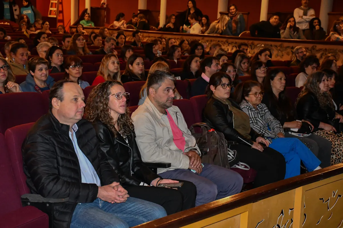 Con la participación de más de 300 profesionales, Bragado fue sede de una jornada regional de salud mental 2