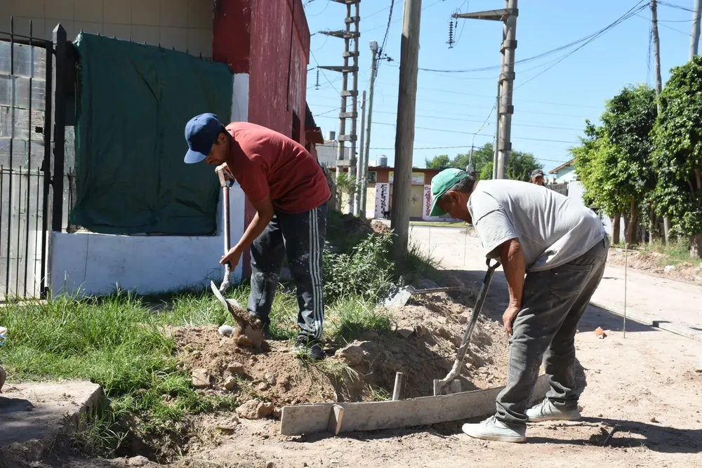 Continuan las obras en Merlo norte.