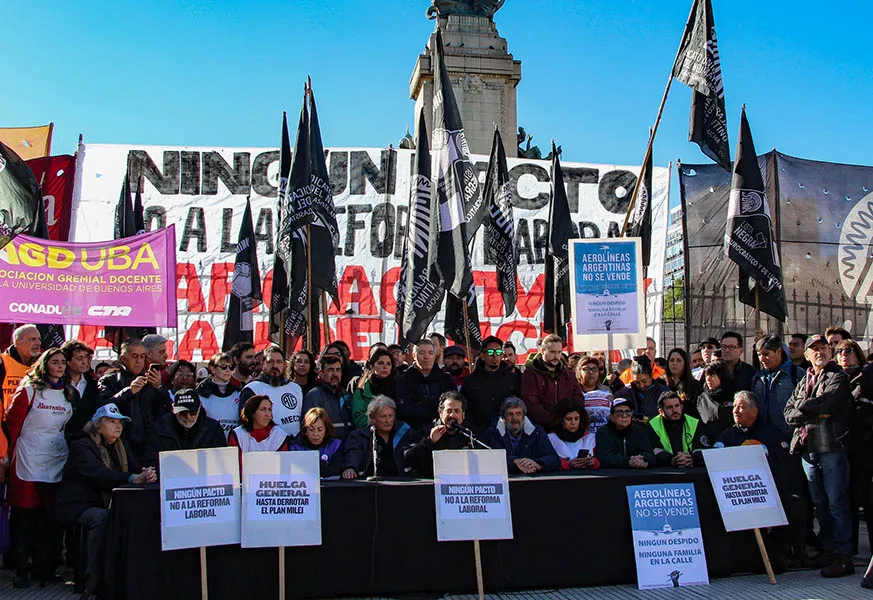 La Izquierda se prepara para movilizar contra la Ley Bases.