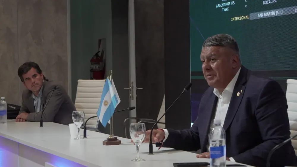 la Liga Profesional de Fútbol de la AFA llevó a cabo el sorteo de los torneos de la temporada 2025