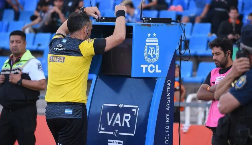 VAR