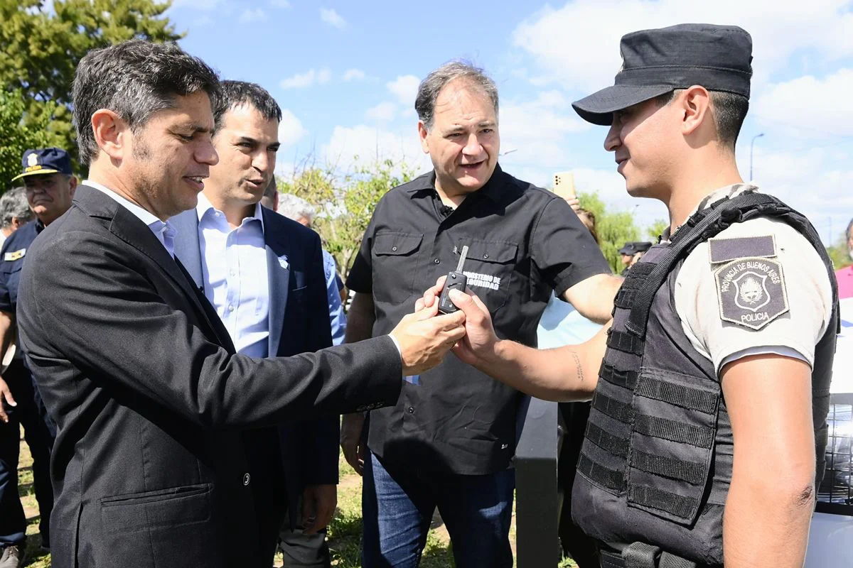 Kicillof entregó nuevos patrulleros para fortalecer la seguridad en San Isidro