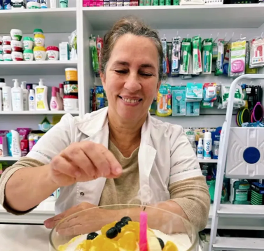 Jefa recibe un insólito regalo de cumpleaños y el video se hace viral