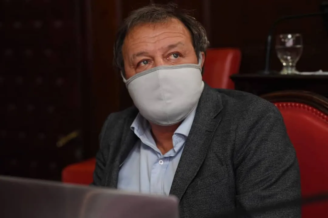 ENTREVISTA: El senador Costa cuestionó “el costo” que tendrá la reforma judicial