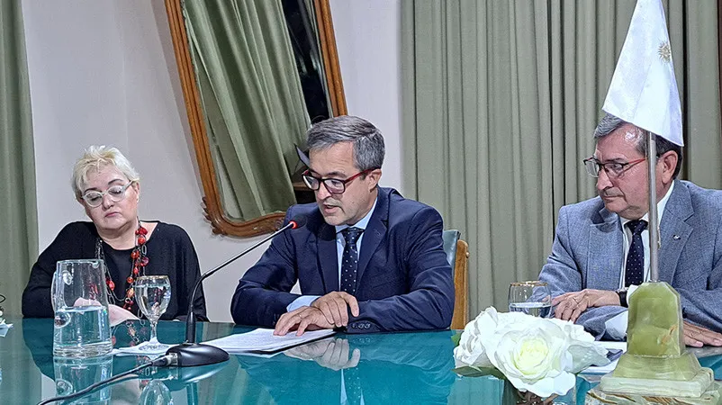 Barrena inauguró el periodo de sesiones ordinarias 2024.