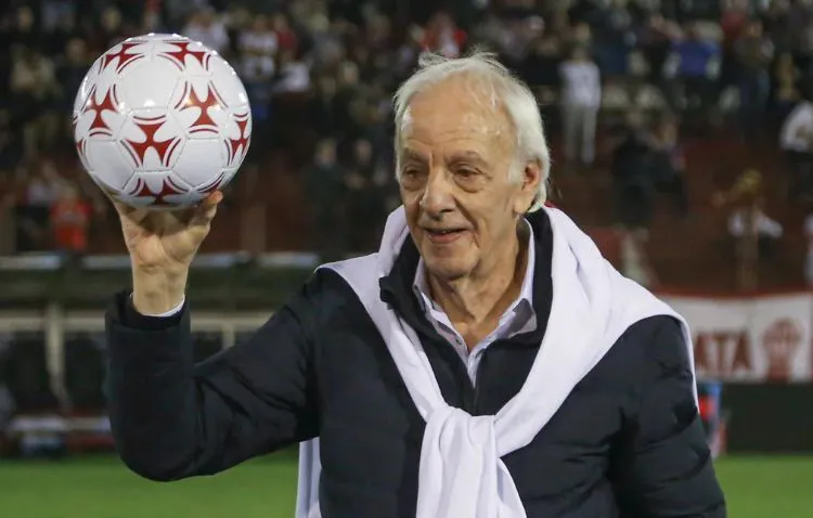 César Luis Menotti