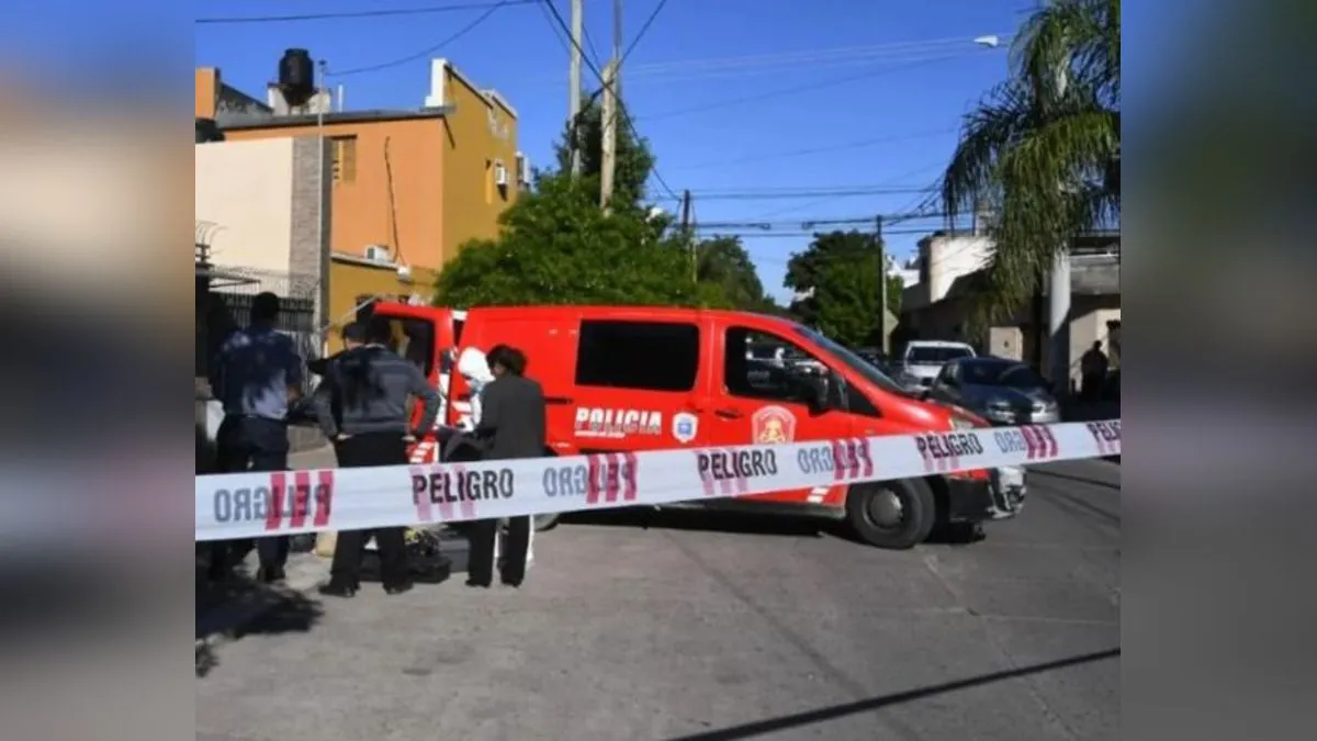 La policía acudió al lugar del hecho