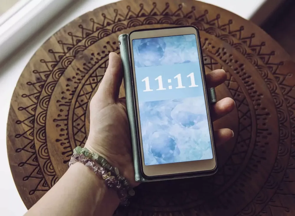 Numerología: ¿Qué pasa cuando mirás la hora justo a las 11.11?