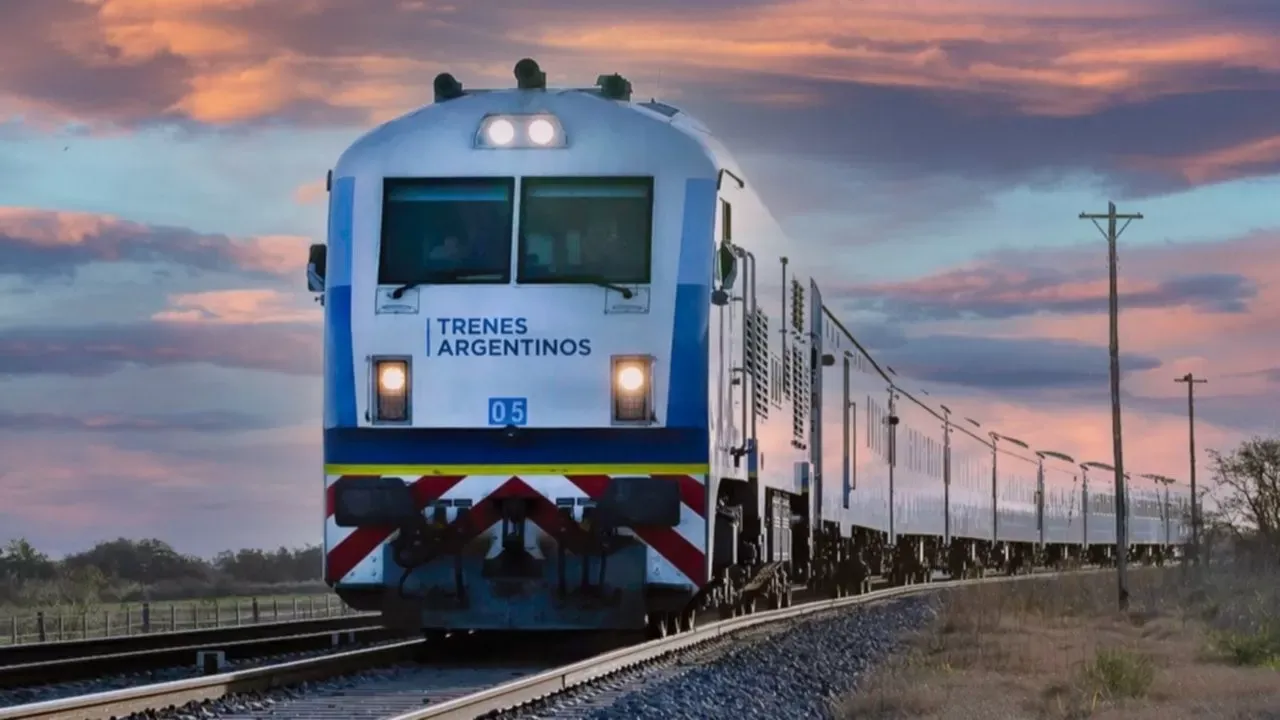 Titular de Trenes Argentinos critica a Milei y Macri por querer “replicar el modelo de los años ‘90”