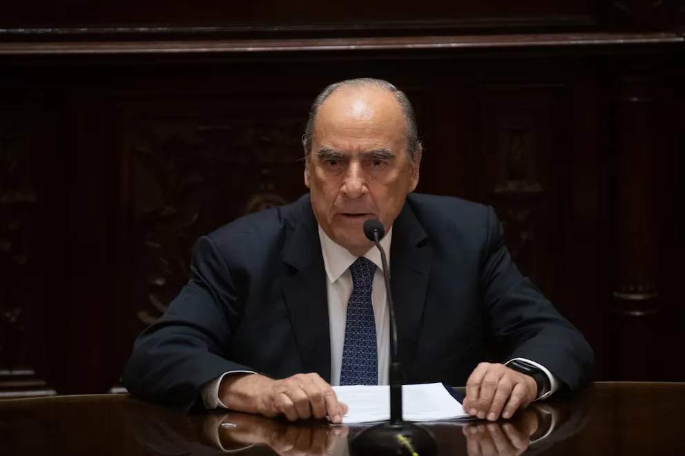 Francos expone Senado