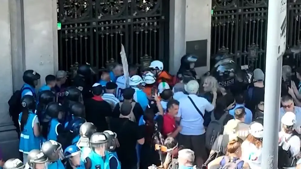 represión jubilados congreso