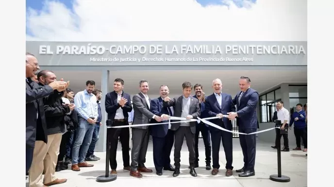 Kicillof inauguró el edificio del Archivo Provincial de la Memoria