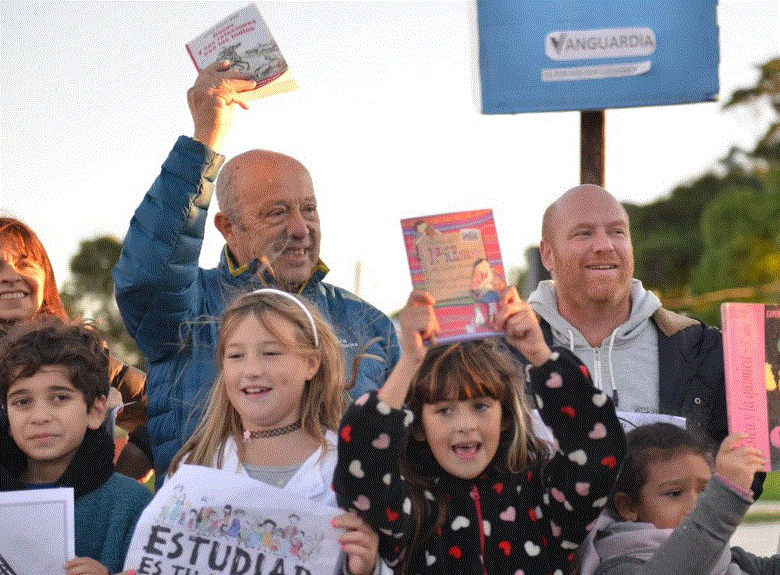 Wischnivetzky marchó en defensa de la educación pública.