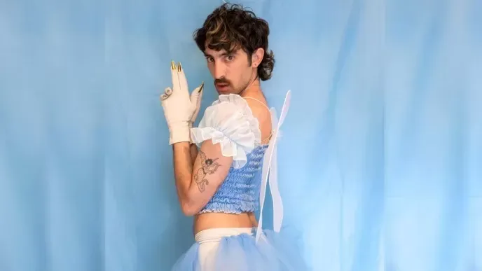 Cantantes LGBTQ+, una tendencia que busca más lugar en el pop argentino