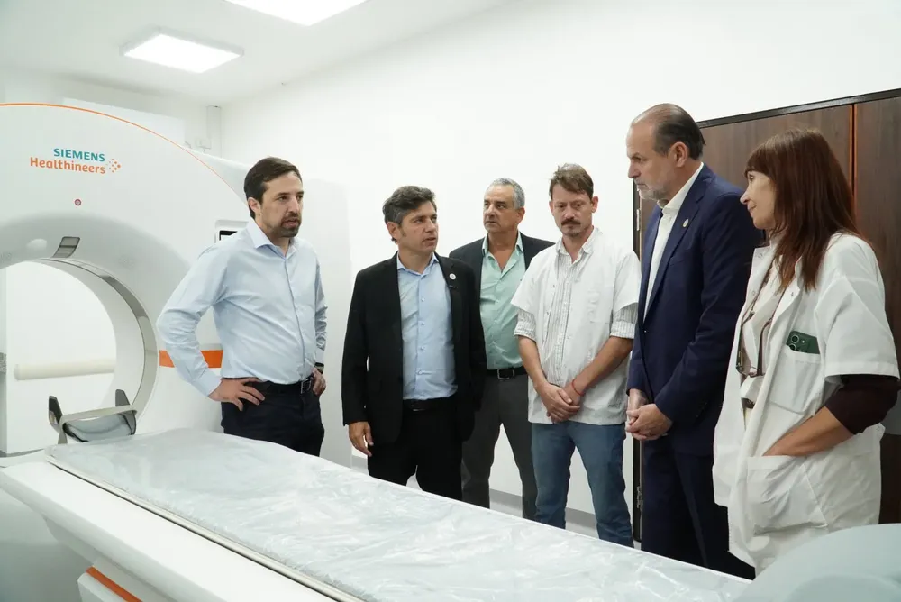 Susbielles junto al gobernador Kicillof y el ministro Kreplak