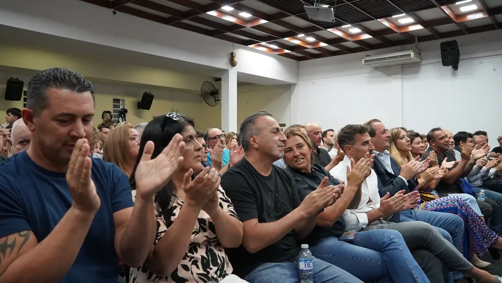 Apertura de sesiones HCD de Merlo