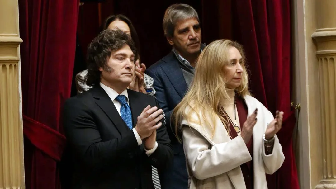 Javier y Karina Milei en Diputados