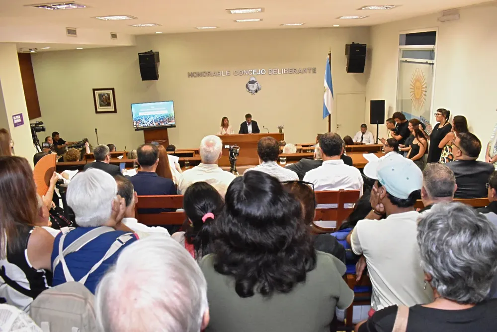 Ianantuony abrió sesiones en General Alvarado.