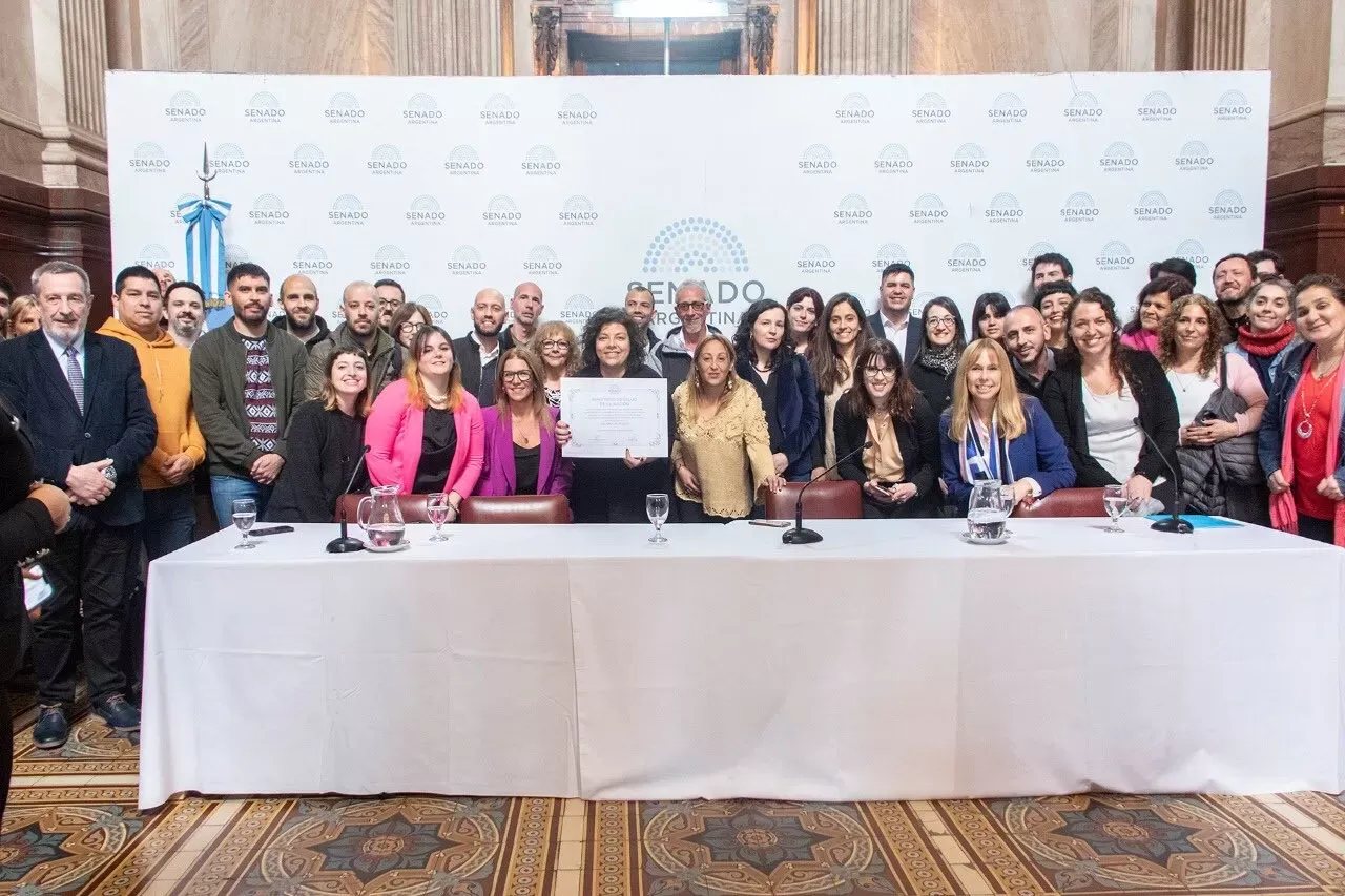 Con apoyo de Vizzotti, senadores impulsan proyecto para darle caracter de ley al programa Remediar, para cubrir medicamentos