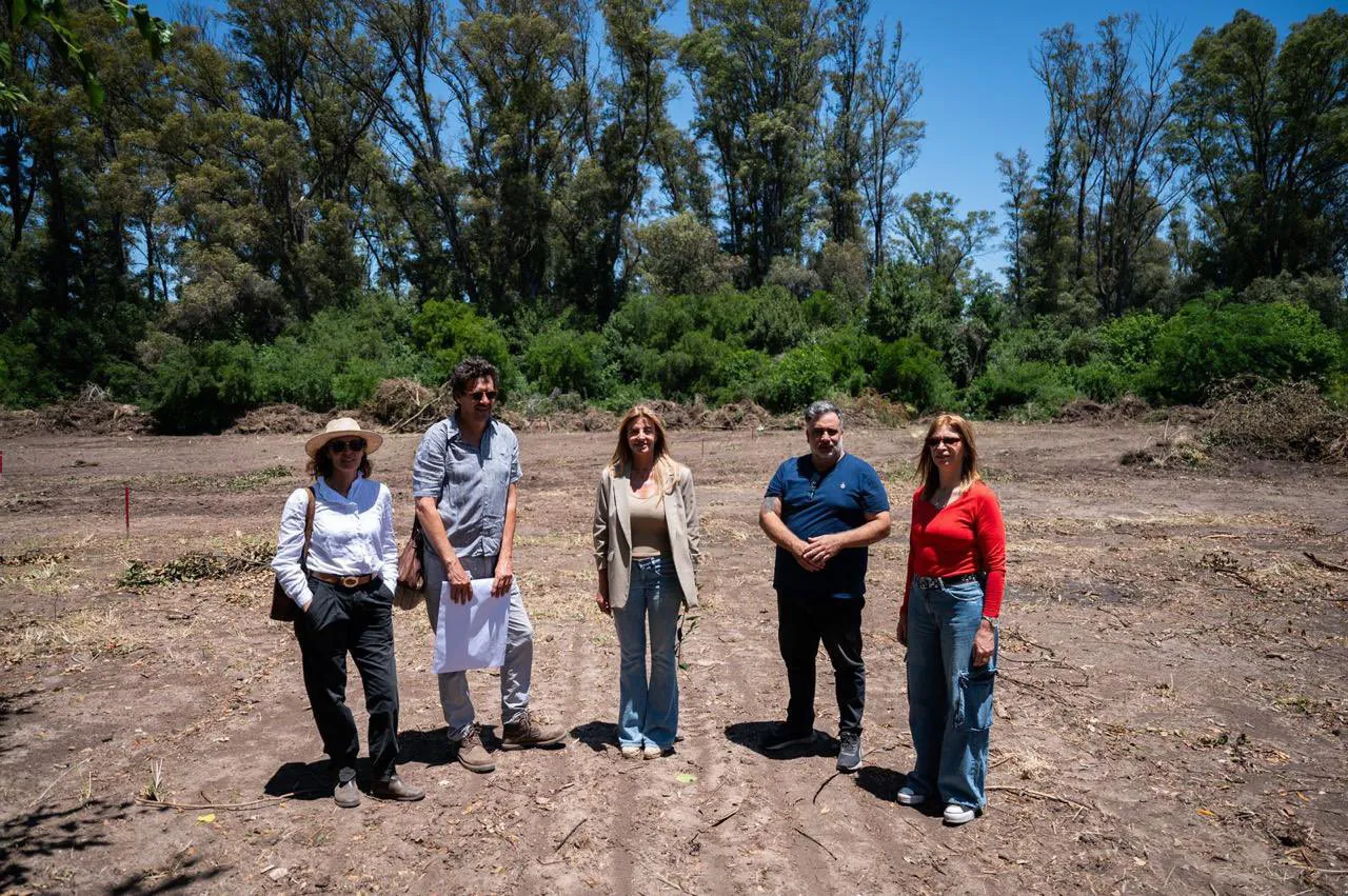 Fassi supervisó el avance de la obra del Parque Las Rosas.