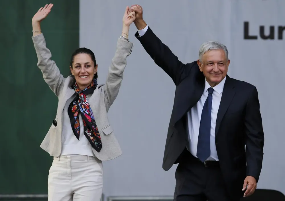 Sheinbaum junto a López Obrador.