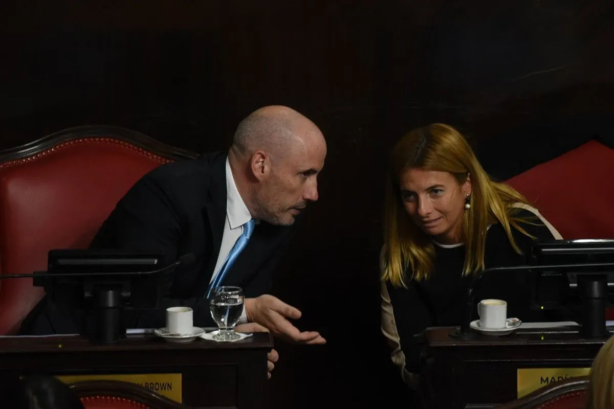 Nace Hechos–UCR Identidad y se reordena la oposición