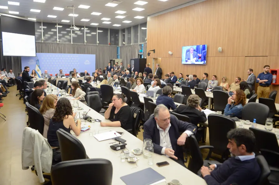 Reunión conjunta de las Comisiones de Asuntos Constitucionales, y Peticiones y Reglamento