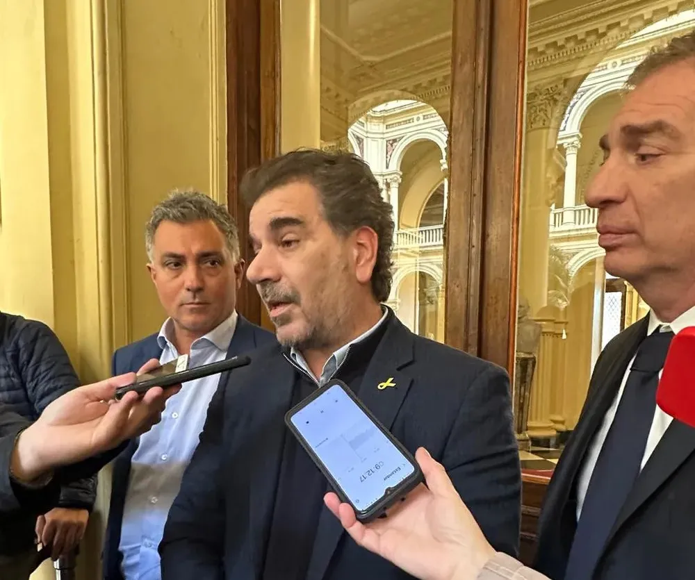 Pareja, Ritondo y Santilli, de LLA-PRO