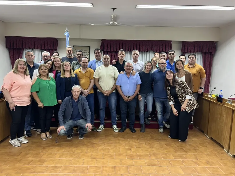 Sciaini inauguró las sesiones ordinarias 2025 de Roque Pérez 2