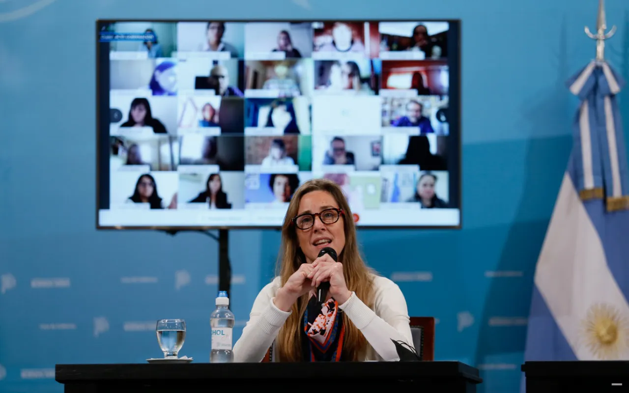 ENTREVISTA GLP: Vila aclaró que las visitas domiciliarias a alumnos "no son una clase particular"