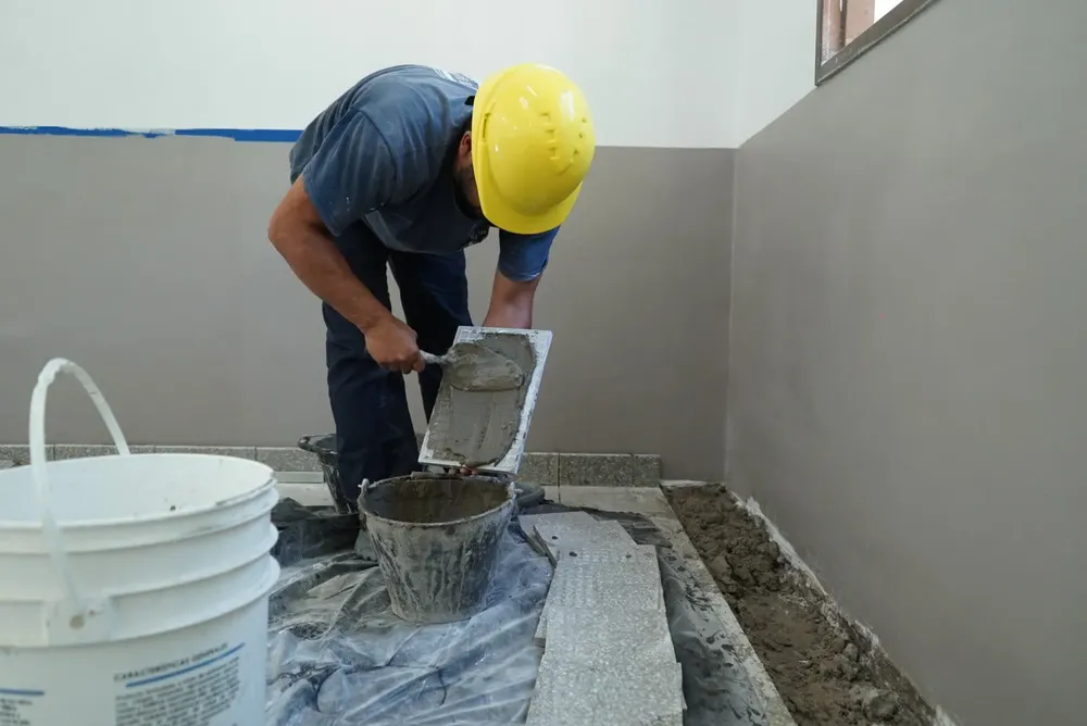 Alak supervisó las obras en la Escuela Agraria Nº1 de Abasto 2