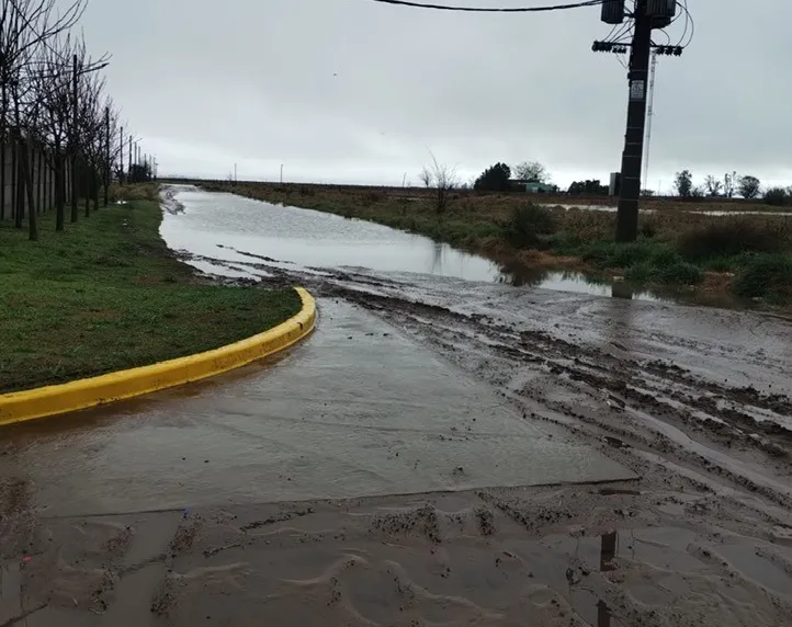Crecen los reclamos vecinales por el estado de las calles y caminos en Ameghino.
