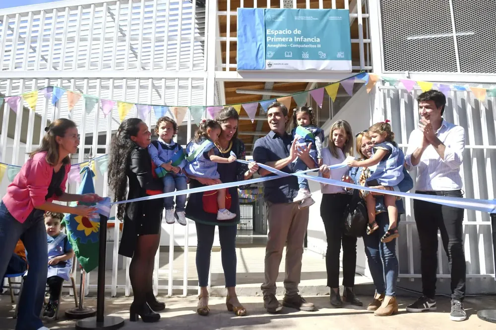 Boto inauguró el nuevo Centro de Desarrollo Infantil del barrio Ameghino.